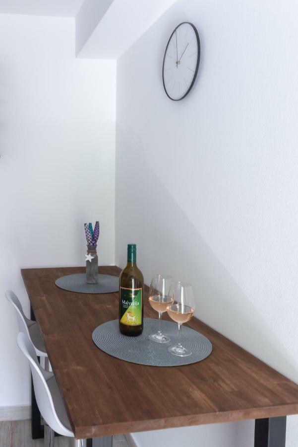Demix Apartment โคเปร์ ภายนอก รูปภาพ