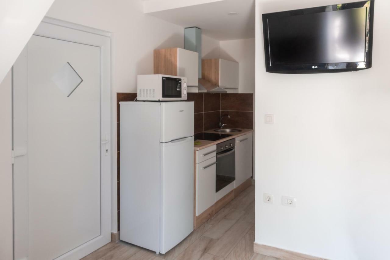 Demix Apartment โคเปร์ ภายนอก รูปภาพ