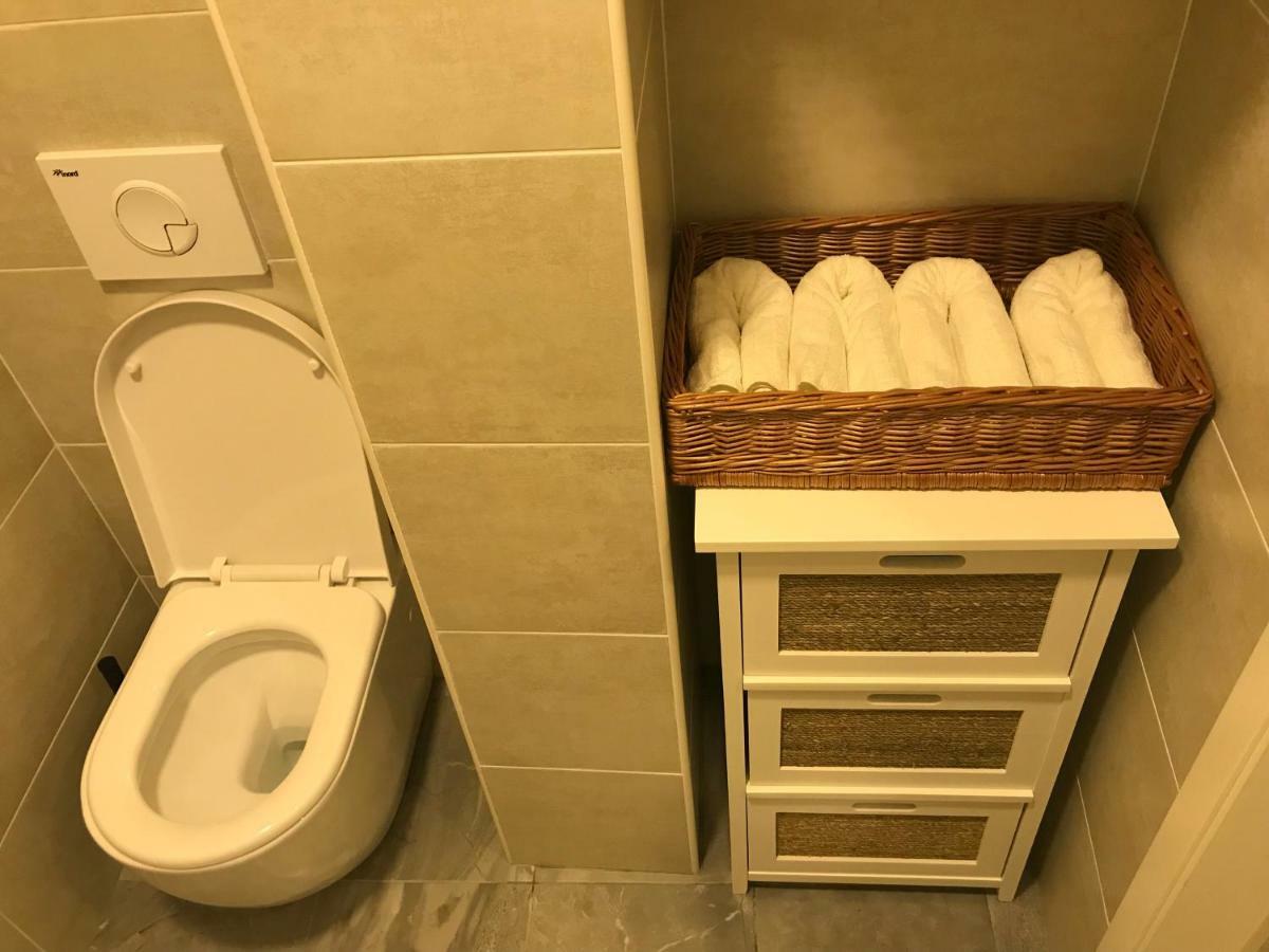 Demix Apartment โคเปร์ ภายนอก รูปภาพ